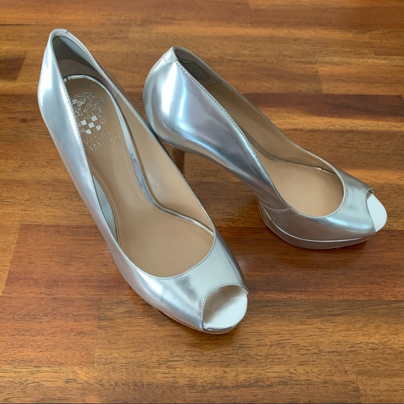 Vince Camuto Heels - Picture 2 of 7